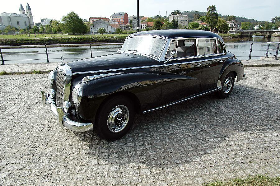 Mercedes-Type-300-Adenauer-1956-2