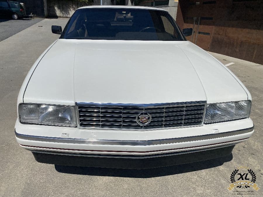 Cadillac Allante 1989 foto 2