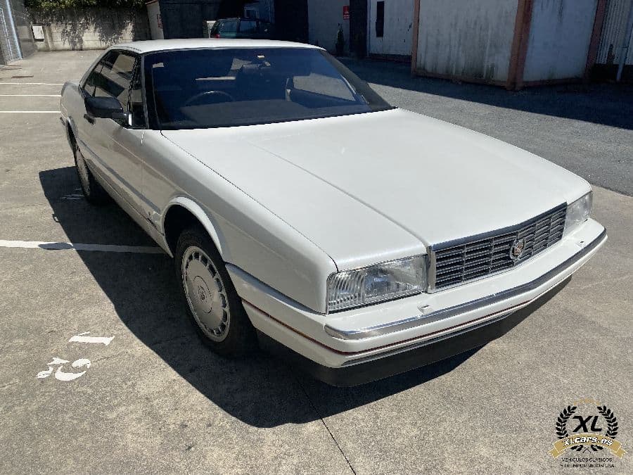 Cadillac Allante 1989 foto 3
