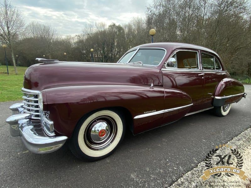Cadillac Sedán 62 1947 foto 2