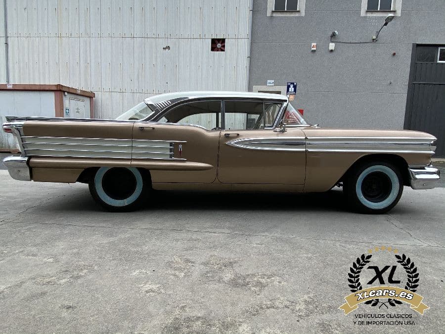 Oldsmobile 88 1958 foto 2