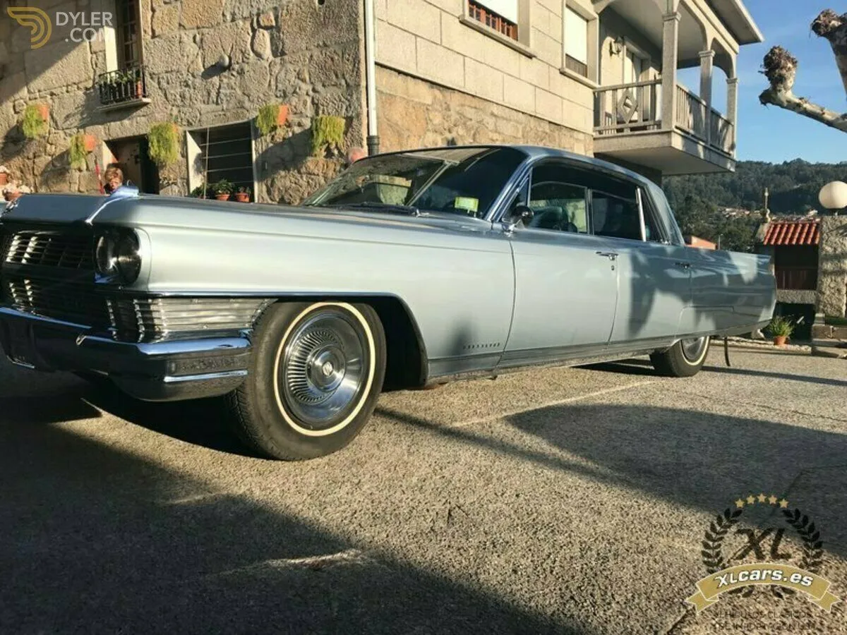 Cadillac Fleetwood 75 1964 — foto 1 de 12
