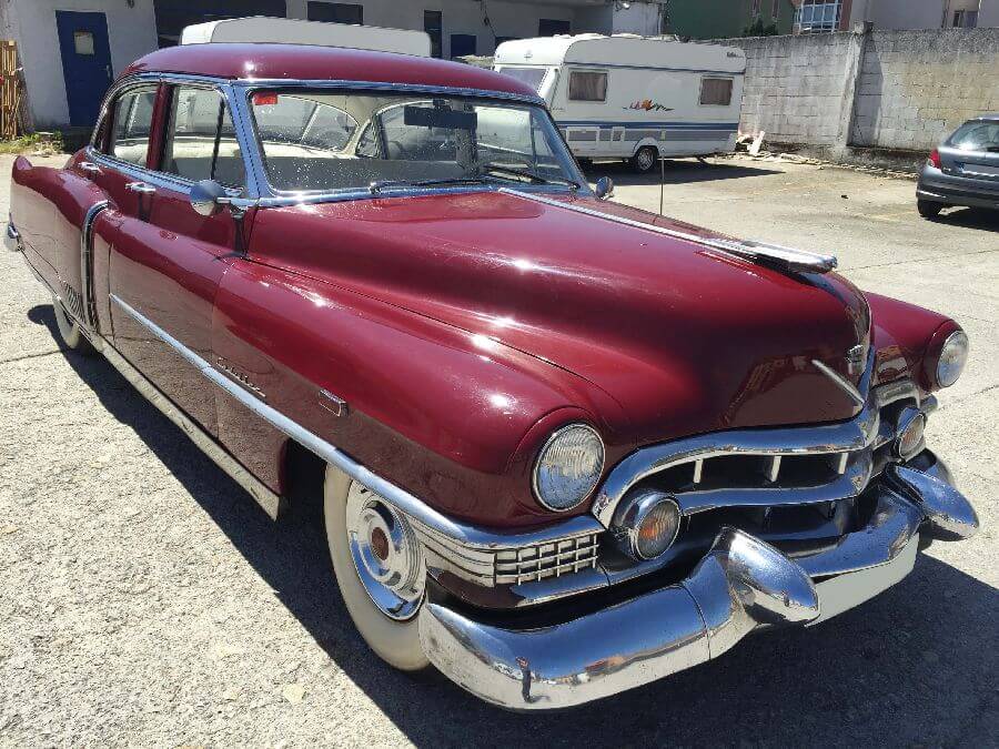 Cadillac-Fleetwood-1951-2
