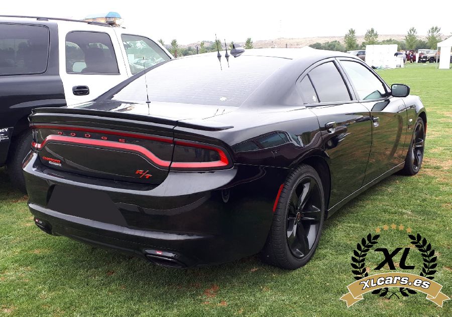 Dodge-Charger-2016-4