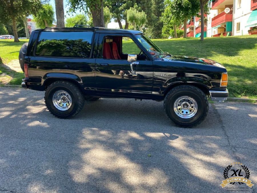 Ford-Bronco-II-XLT-1989