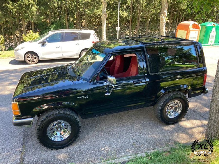 Ford-Bronco-II-XLT-1989-2