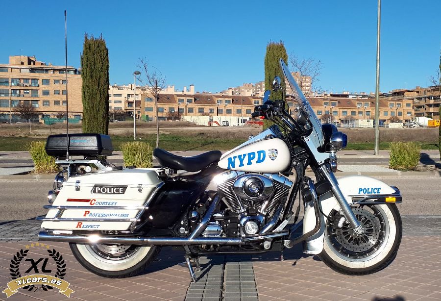 Harley-Davidson-Road-King-Police-NYPD-2004-2