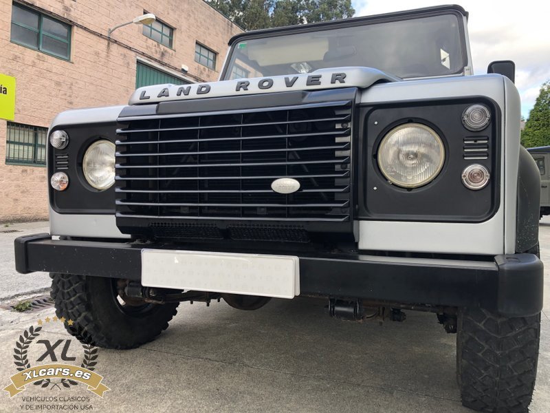 Land-Rover-Santana-Defender-88-109-2500-1989-10