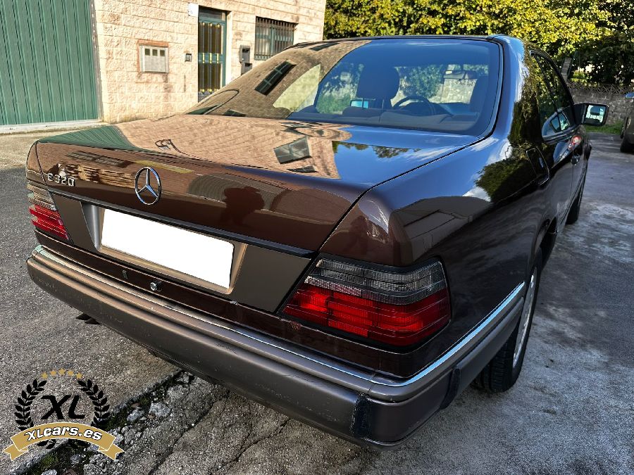 Mercedes-Benz-E-320-Coupe-1994-6