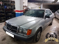 Mercedes Benz 300 CE 1988